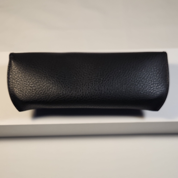 Ray-Ban Black Leather Sunglasses Case - Picture 2 of 6